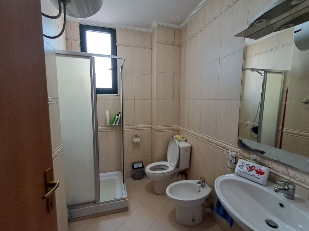 Jepet me qira apartament 2+1 te Markata, Durrës