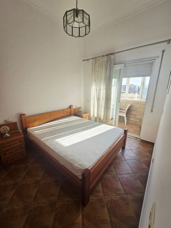 JEPET APARTAMENT ME QERA 1+1, BLLOKU I AMBASADAVE