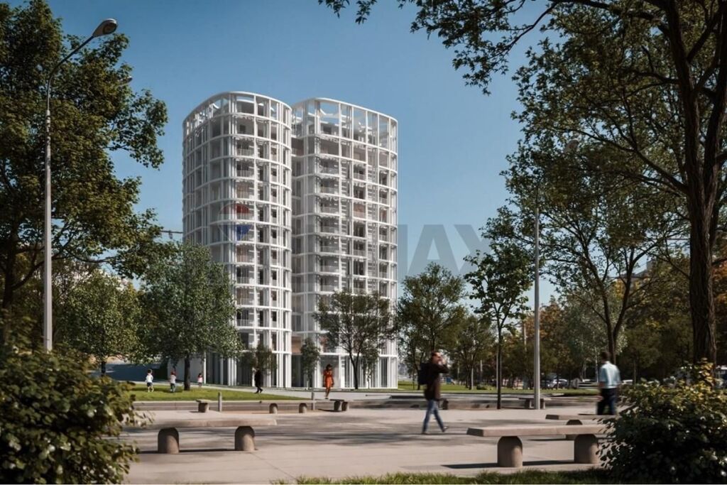 KOPSHTI BOTANIK, APARTAMENT 2+1+2 NE SHITJE