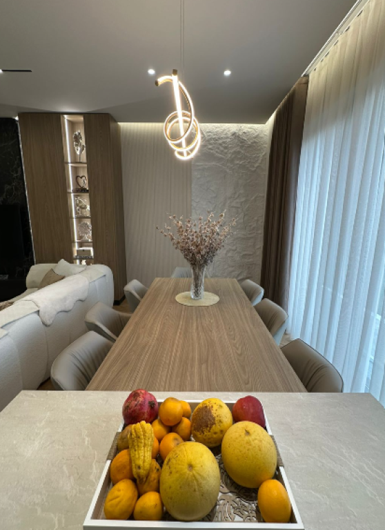 Luxury Villa for Sale – Roses Residence, Farkë e Vogël
