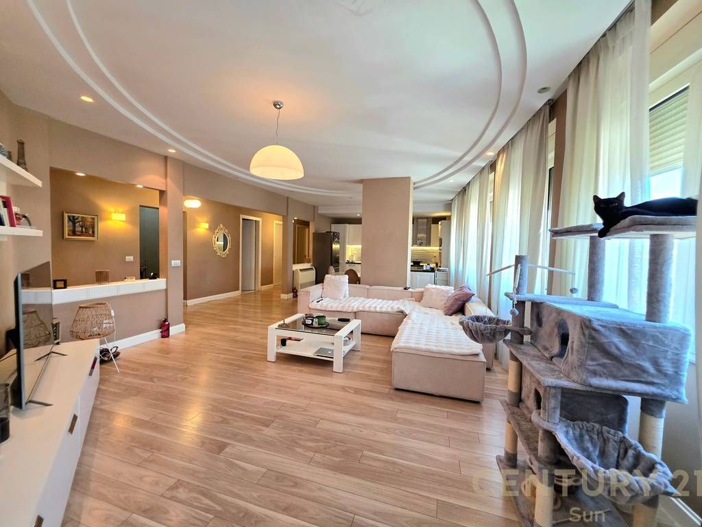 DUPLEX/PENTHOUSE FOR SALE NEAR THE ARTIFICIAL LAKE