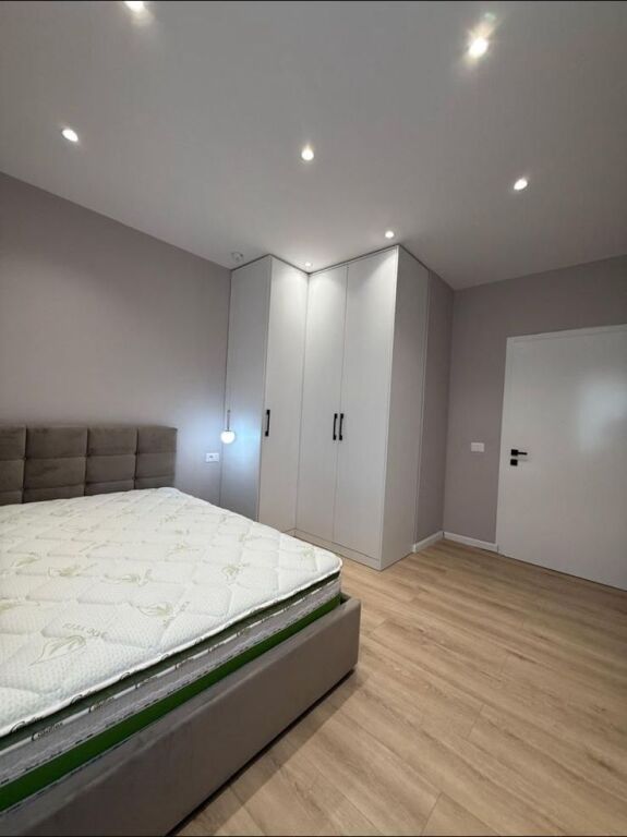 Rent, Apartment 1+1, Yzberisht, Tirana. Empire71179