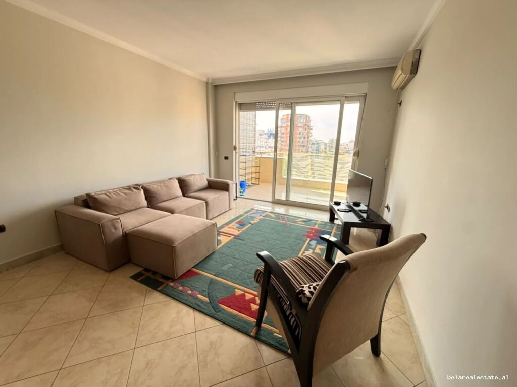 Appartamento 2+1 In Affitto A Blloku ( ID B2201971) Tirana