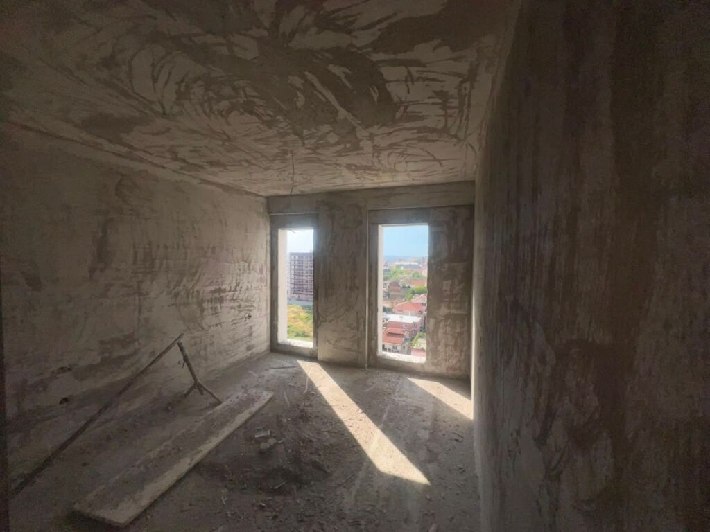 🏡 Shitet Apartament 2+1+2   tek Bengasi