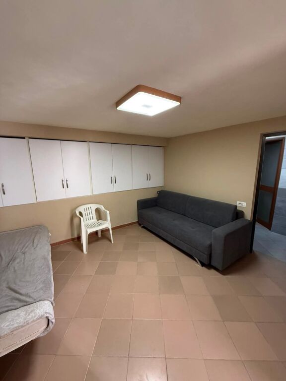 Qera | Garsoniere | Qendra Shëndetësore Qytet Studenti | 250 €/muaj