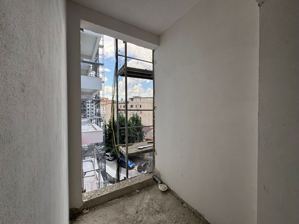 Shitet apartament 2+1+2 , Casa Bosko 1