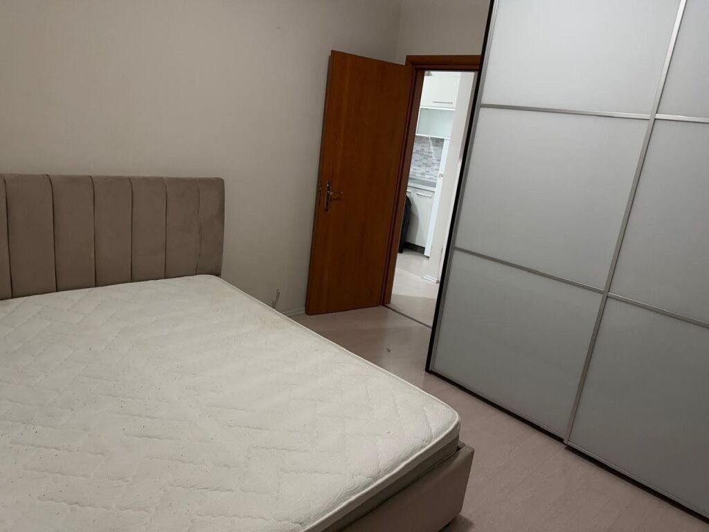 Apartment 1+1 for rent in Kamez