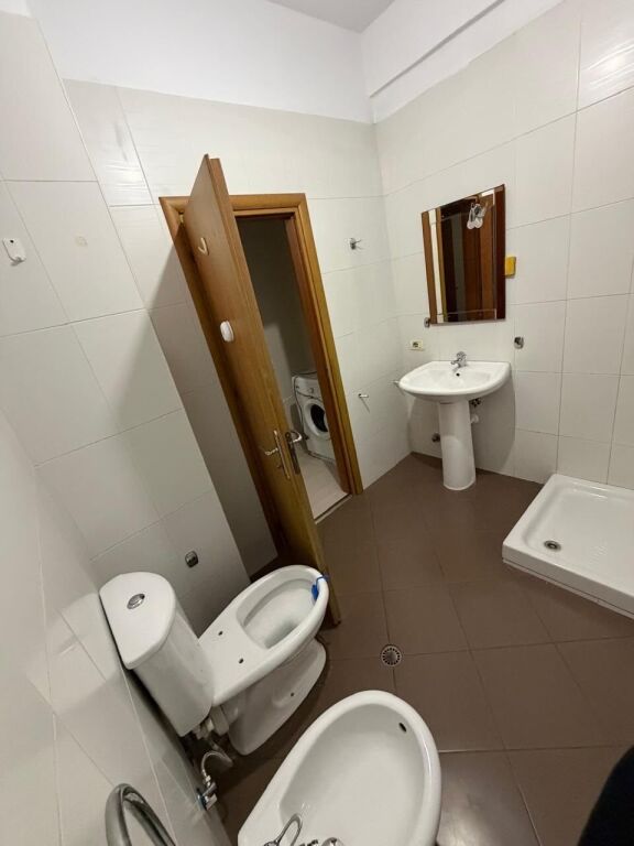 Apartment 1+1 for rent in Kamez