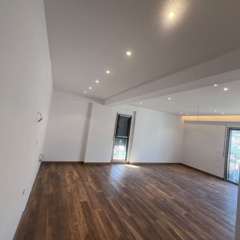 🏡✨ SHITET APARTAMENT 2+1 – BENGASI, PRANË RRETHIT TË KLANIT ✨🏡