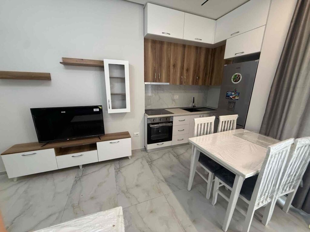 Rent | Shtëpi private 1 + 1 | Paskuqan | 300 €/month