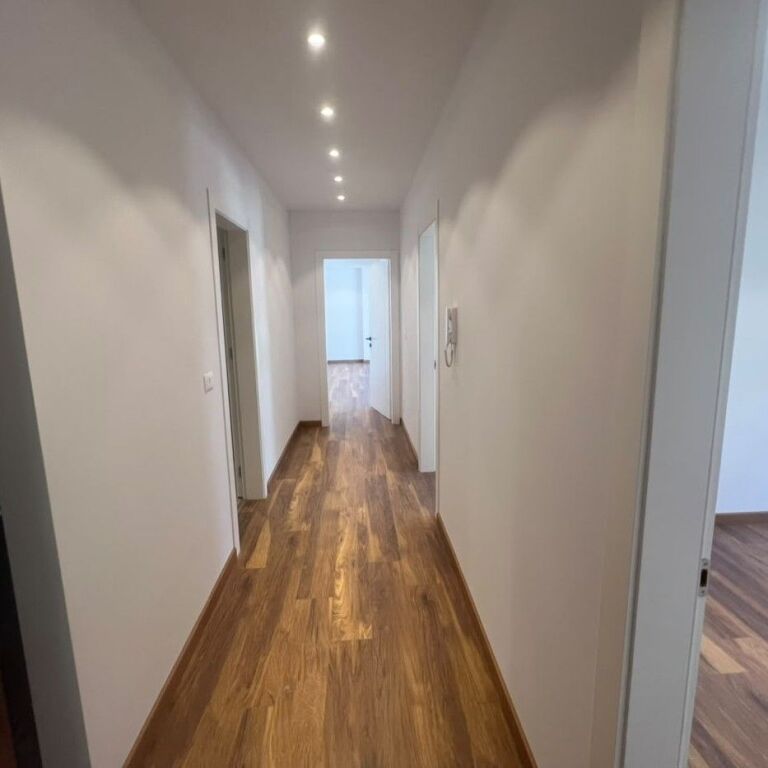 🏡✨ SHITET APARTAMENT 2+1 – BENGASI, PRANË RRETHIT TË KLANIT ✨🏡