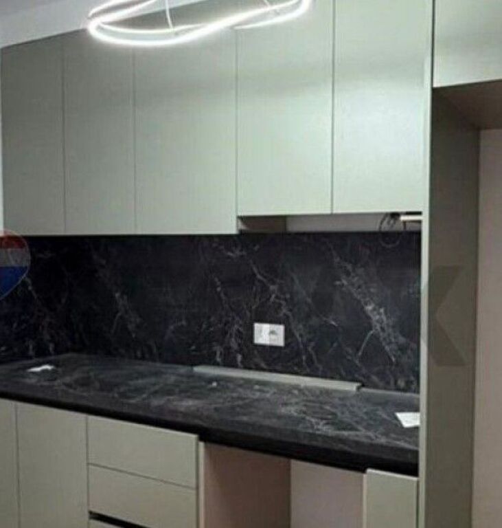 VENDESI, 3 APPARTAMENTI 1+1, 21 DICEMBRE, TIRANA  ID:530581012-30