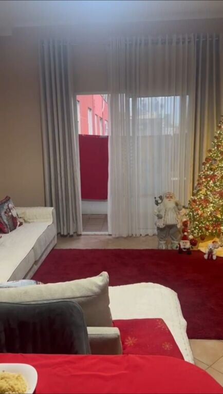 🌟 Shitet Apartament 2+1 me Hipotekë – Ideale për Kredi (Pranë Spitalit Amerikan 3, Yzberisht)