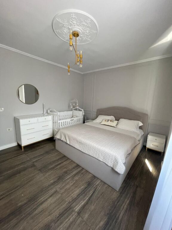 Affitto | Apartament 2 + 1 | Rruga e Kavajës | 900 €/mese