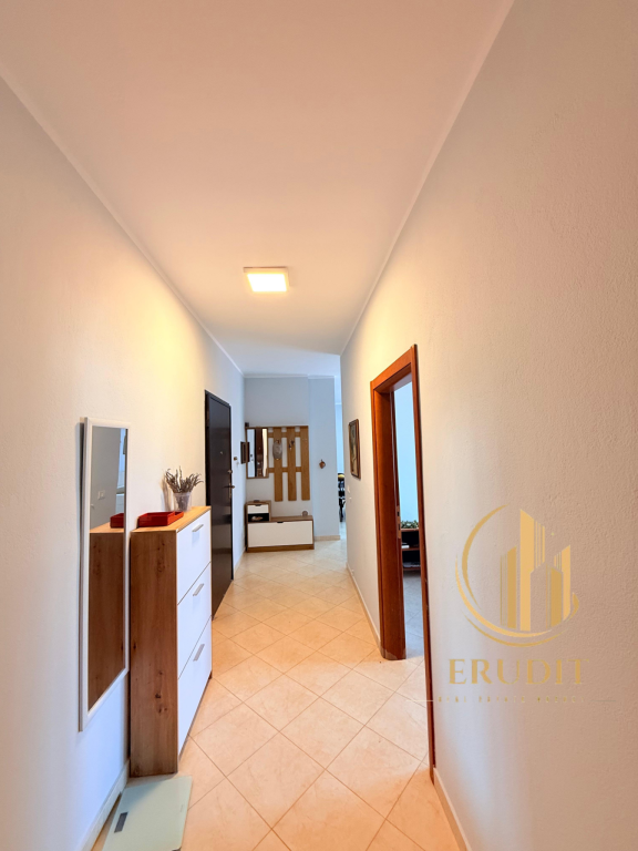 Appartamento 2+1 con Deposito in Vendita, Via Cipaj, vicino a Bohem, Vlora