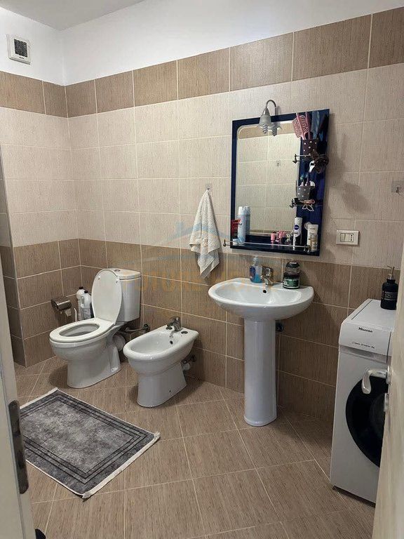 Rent, Apartment 2+1+2, Malajziani, Kthesa Kamzes