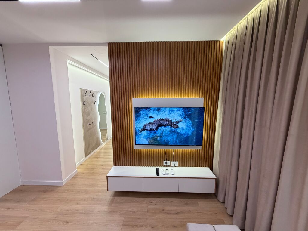 🏡 Shitet Apartament 2+1+2 – Yzberisht, tek KMY  📐 96.6 m² |   💰 Çmim  173 milion leke