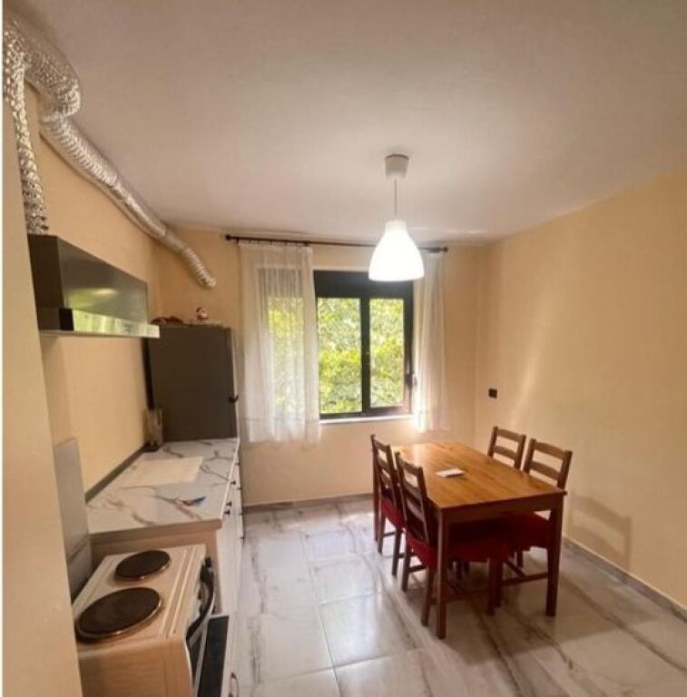 Apartament 1+1 për Shitje – Rruga Mine Peza