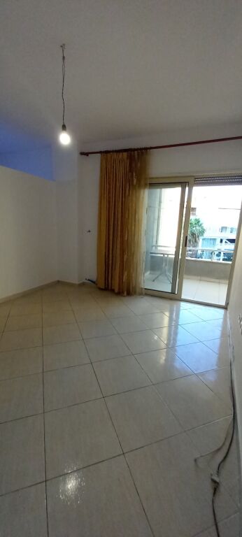 Shitet apartament 2+1 në Fresk për 140 milionë lekë