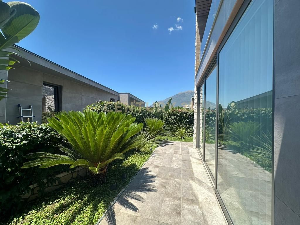 Unique Villa with Sea View in “Residenca Olea”, Dhërmi – ( 3+3, Yard and Parking )