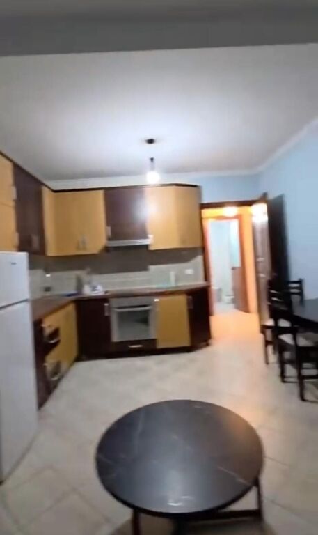 Rent | Apartament 2 + 1 | Rruga 5 Maji | 450 €/month