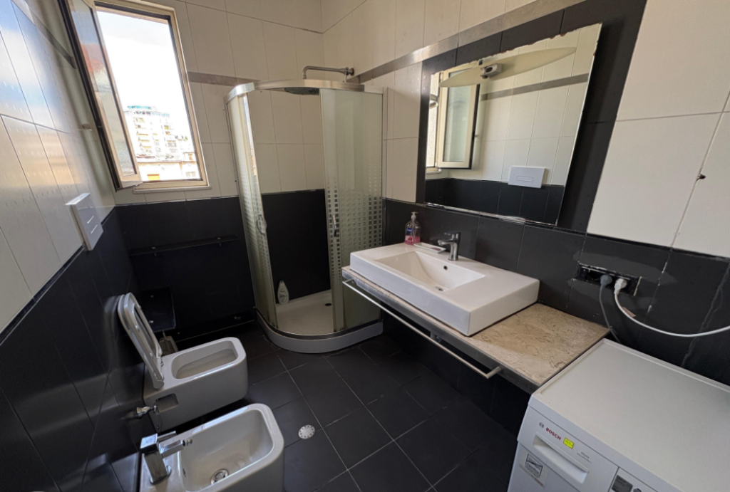 Apartament 2+1 me qira tek Shkolla e Baletit Tirane