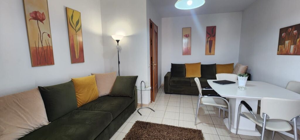 Shitet apartament tek Air Albania