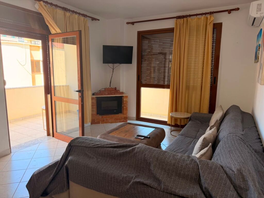 Vendesi in vendita 1+1 a Golem – Vicino a Fafa Resort