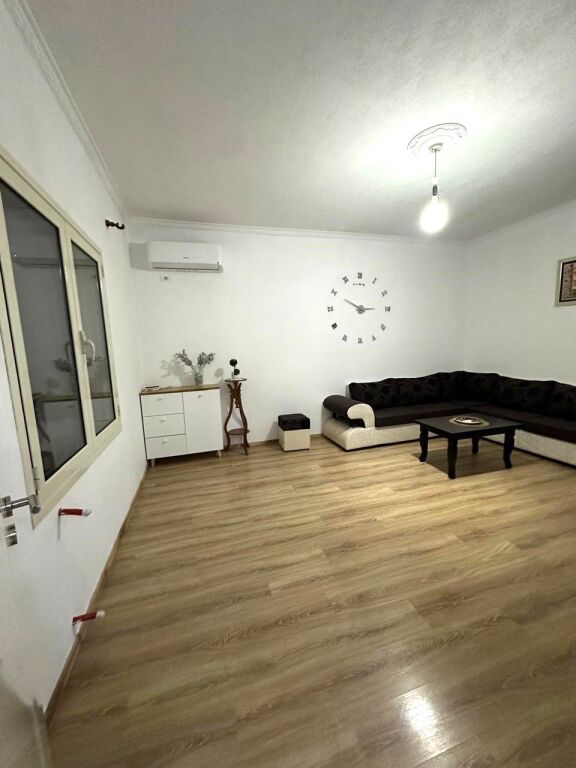 🏡 Appartamento 2+1 in Affitto a Sauk, 400 mila lek