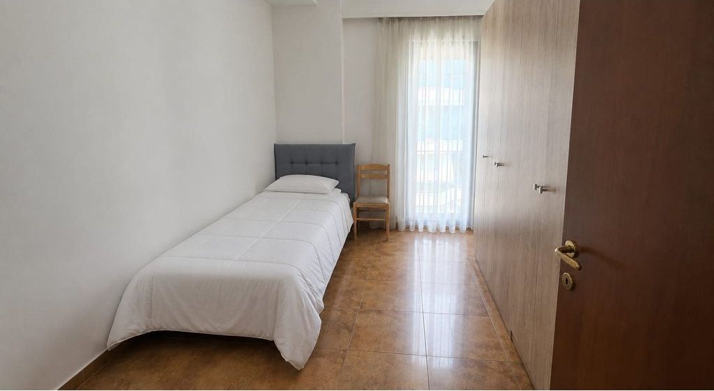 AFFITTASI APPARTAMENTO 2+1+2 VICINO ALLA GUARDIA DELLA REPUBBLICA – POSIZIONE ELITARIA A TIRANA!
