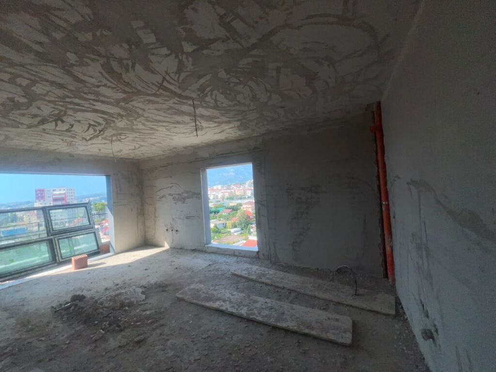 🏡 Shitet Apartament 2+1+2   tek Bengasi