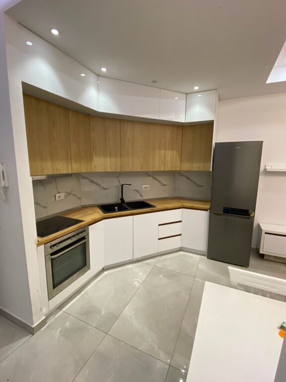 Astir_Tek Rotondo_Rent 1+1