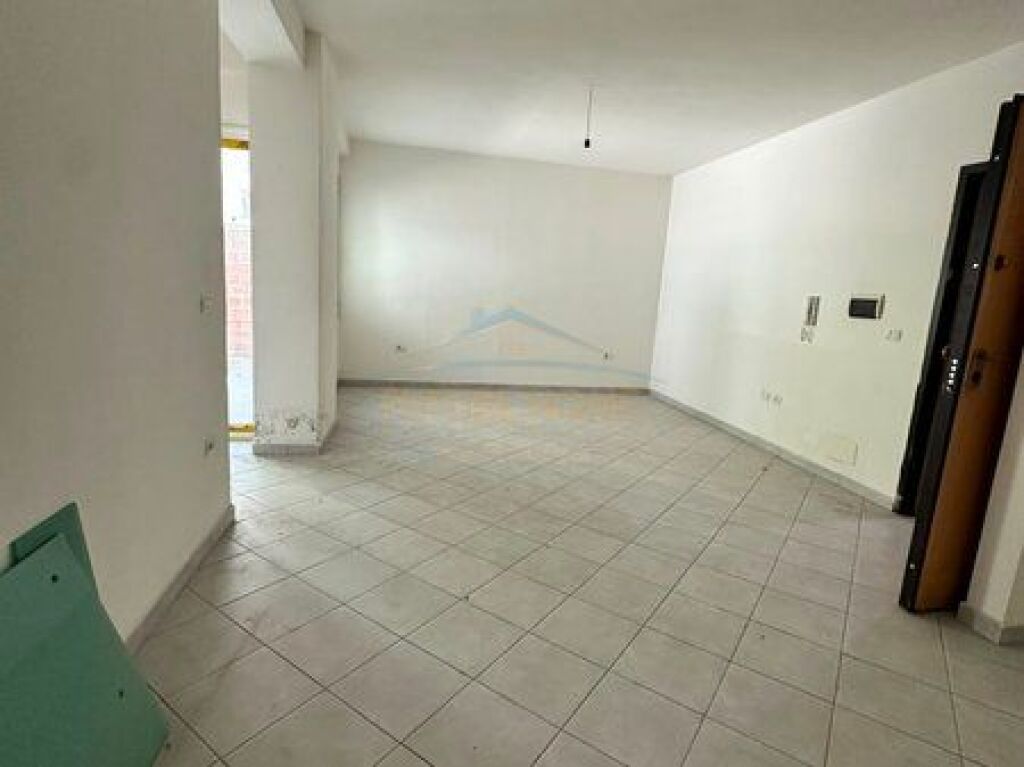 In vendita, Appartamento 1+1+Veranda, Green Tower Residence, Vlore