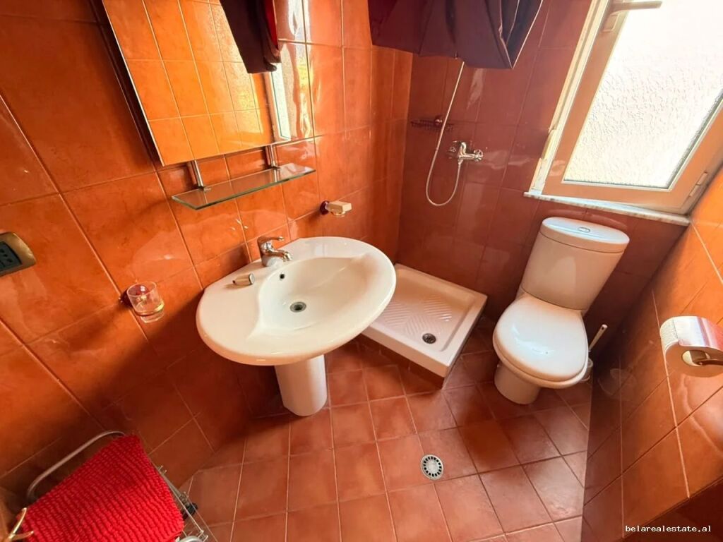 Appartamento 2+1 In Affitto A Blloku ( ID B2201971) Tirana