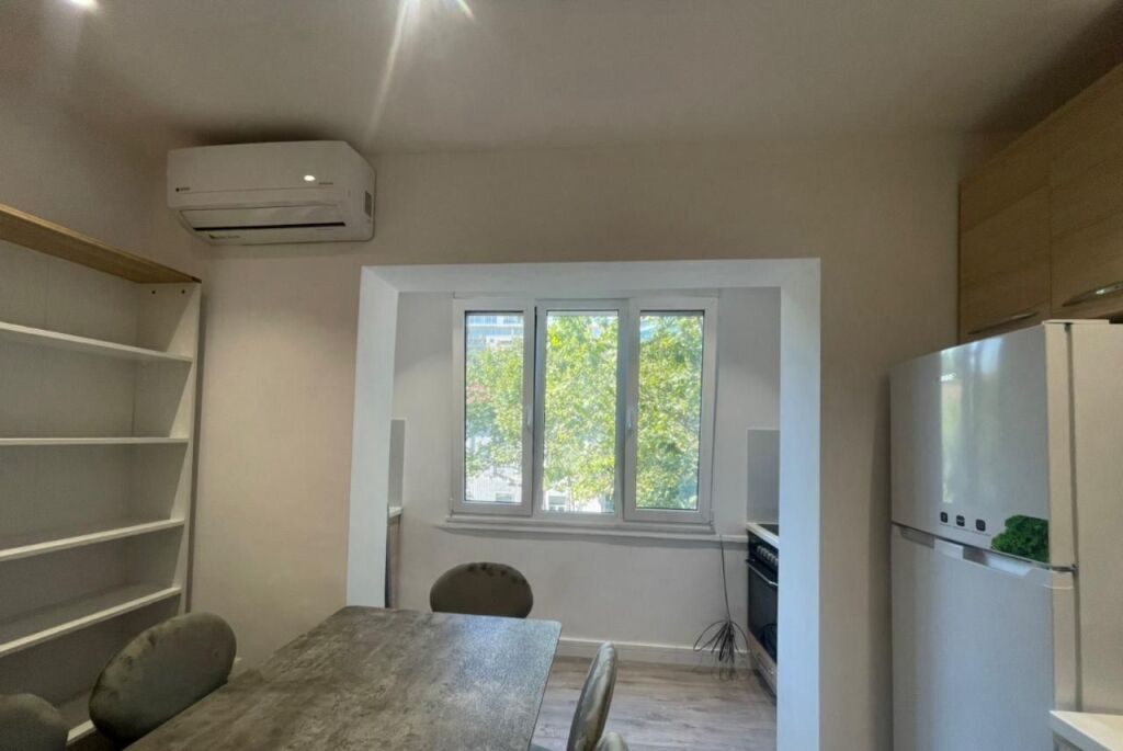 1+1 for rent at Harry Fultz