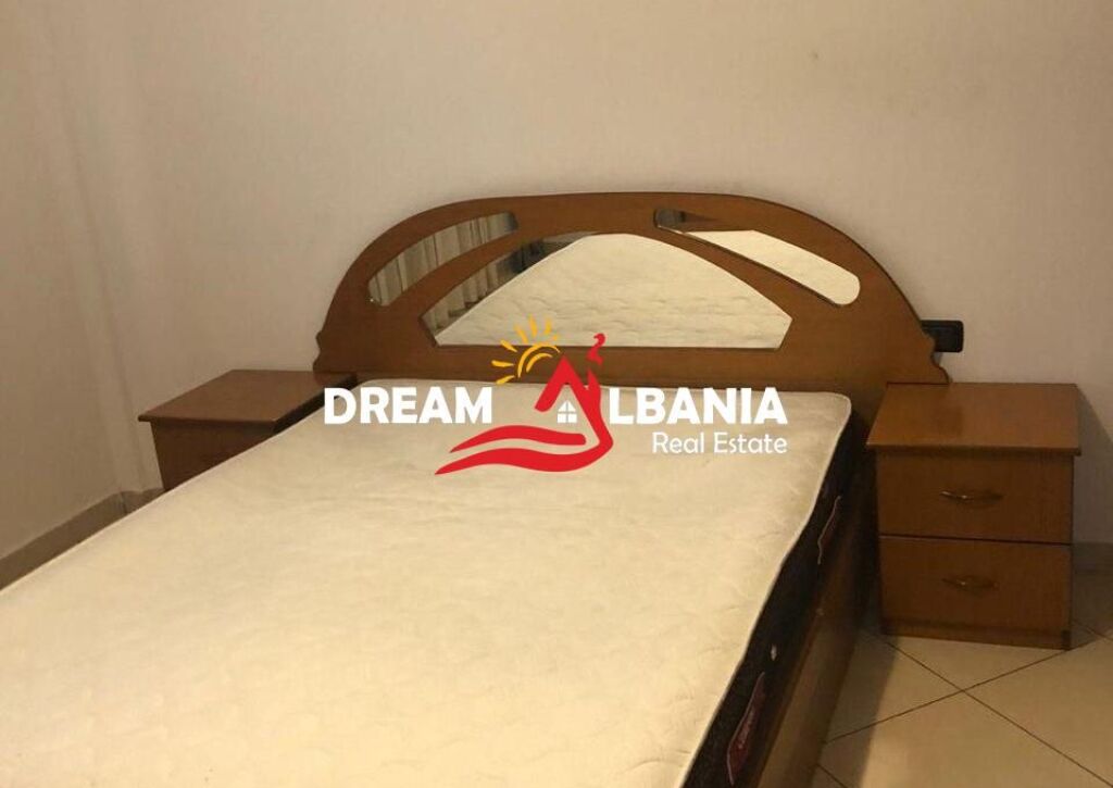 Jepet apartament 2+1+2 me qera ne zonen e Misto Mame prane Pallateve Cabej (ID 42215604)