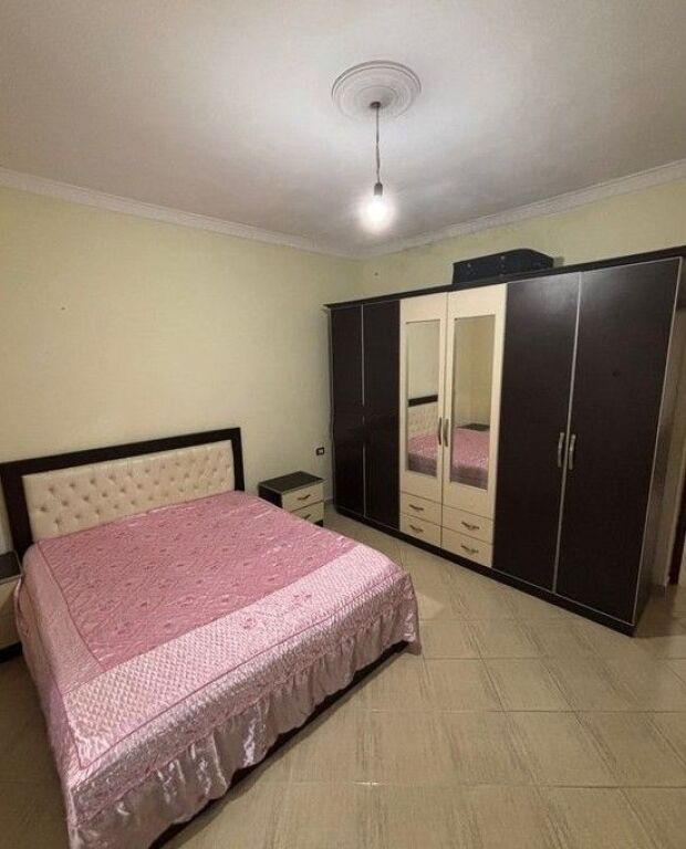 🏡 Jepet me qera apartament 2+1 + post parkimi te Vilat e Bamir Topit, Fresk.