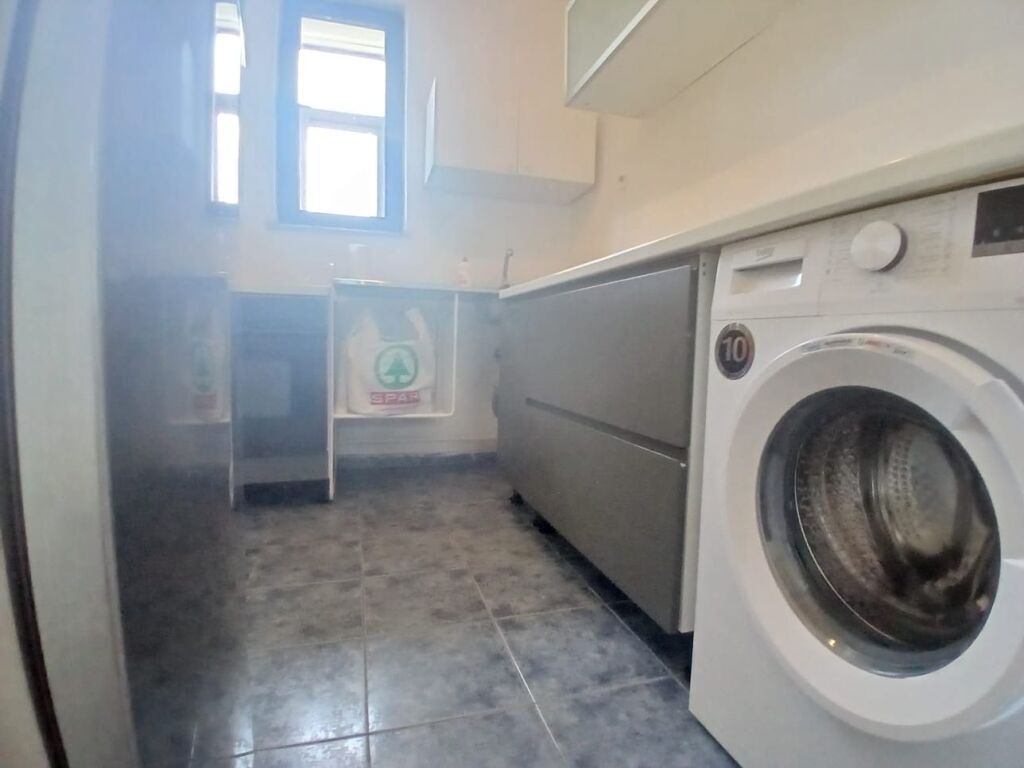 Jepet Me Qera Apartament 1+1+1 Ballkon