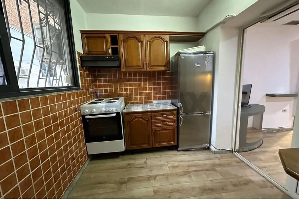 Apartament - Për Qira/Qiradhënie - Liceu Artistik, Tiranë