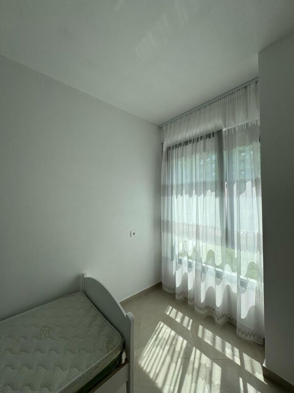 🏢Via 5 Maji, City Garden Residence affitta appartamento 2+1+2, arredato.  50,000 Leke