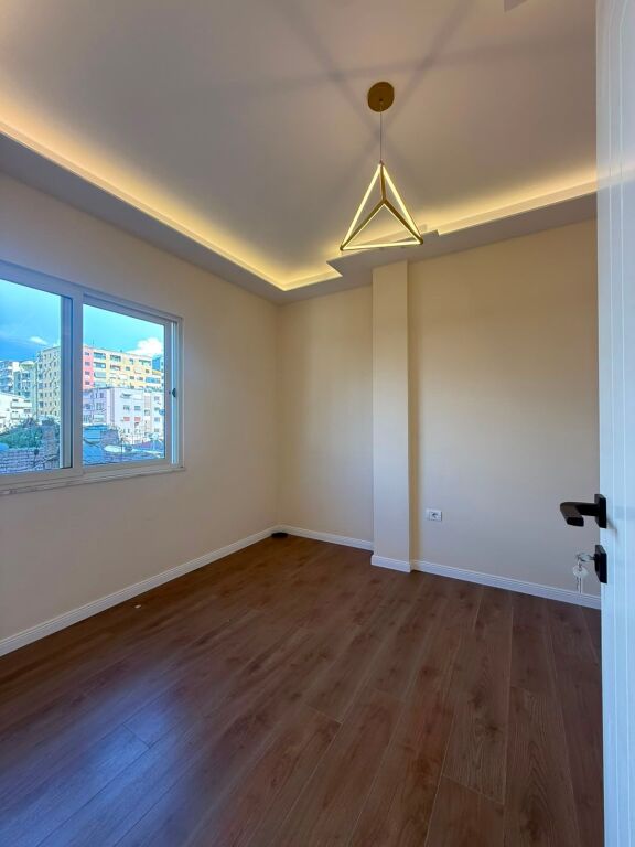 Appartamento 2+1+2 in vendita a Ish Rajon, Lagja 6- Durres!