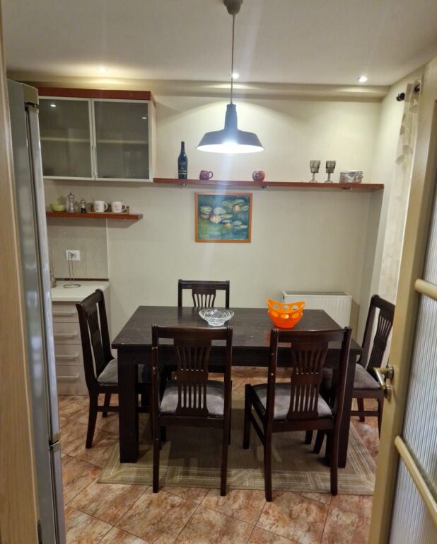 Affitto | Apartament 2 + 1 | Rruga Fortuzi | 900 €/mese