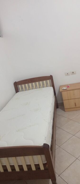 APARTAMENT 1+1. 27000 LEKE DHE APARTAMENT 1+1, 35000 LEKE.RRUGA 5 MAJI