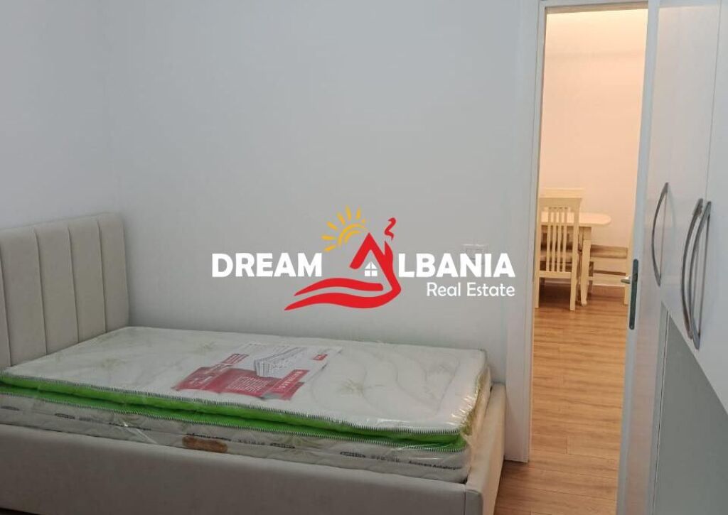 Jepet me qera apartament 2+1 tek kompleksi Porta e Re ne Saukt te Vjeter ID (42215602)