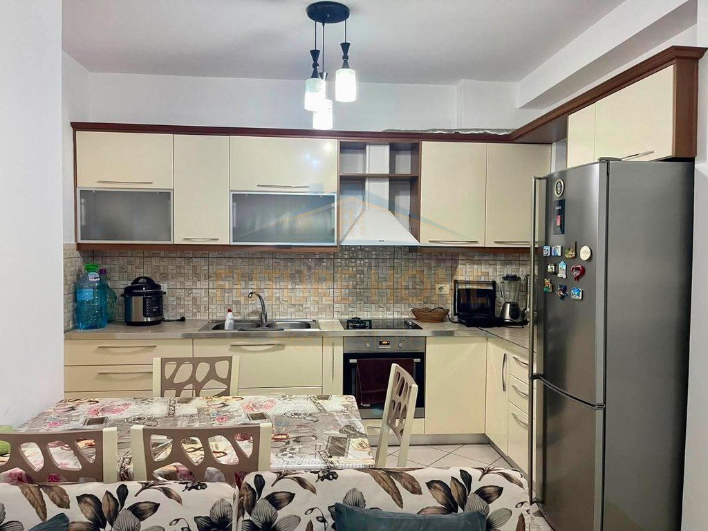Shitet, Apartament 1+1, Unaza e Re