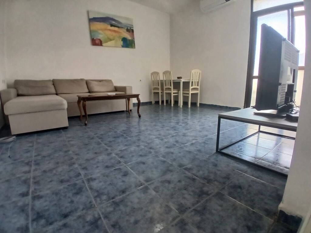 Jepet Me Qera Apartament 1+1+1 Ballkon