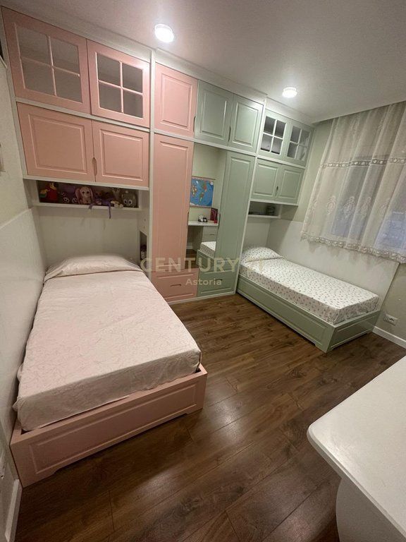 Apartament 2+1+2 per shitje tek Irfan Tomini