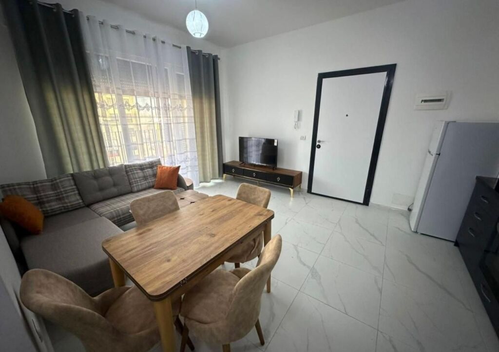 apartment with parking for rent at Aviation Field
