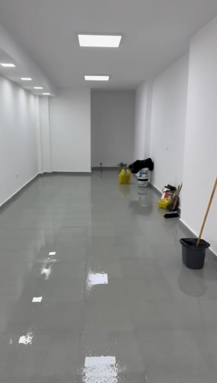 Jepet me qera ambient per zyra - 1   Sip 44 m² Vendndodhja Rruga Dritan Hoxha, Laprak   