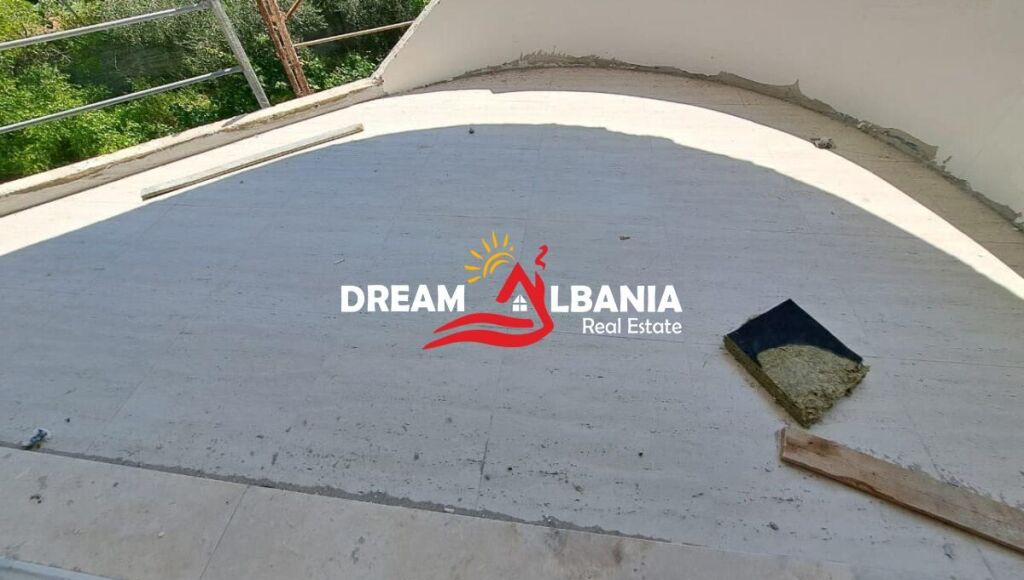 Duplex 3+1 for sale near the Dry Lake close to Radisson Hotel in Tirana (ID 5131001)